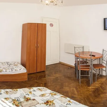 Five Corners * 索菲亞